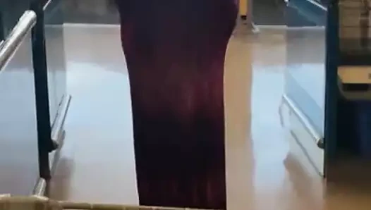 Bir sundress içinde kalınlık