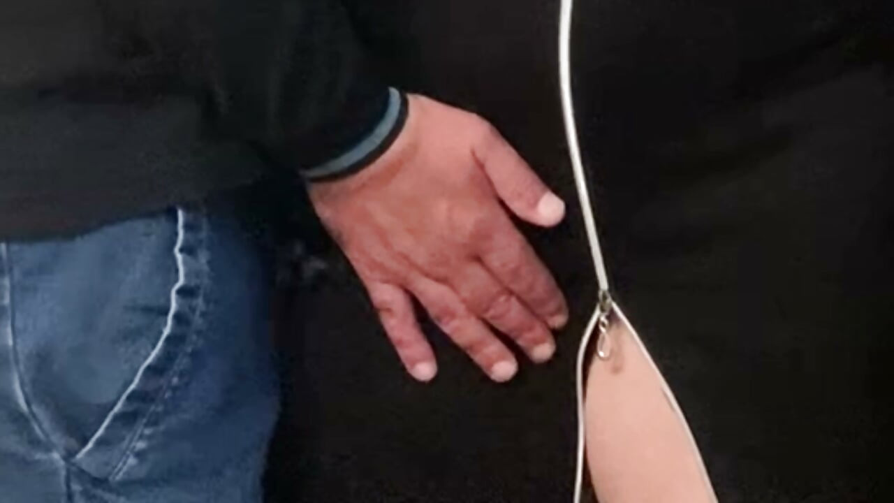 Garip sapık amımı parmaklıyor