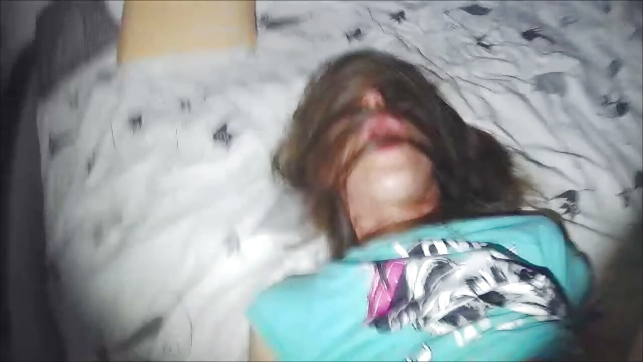 Aldatma. Arkadaşlar karımın götünü sikiyor