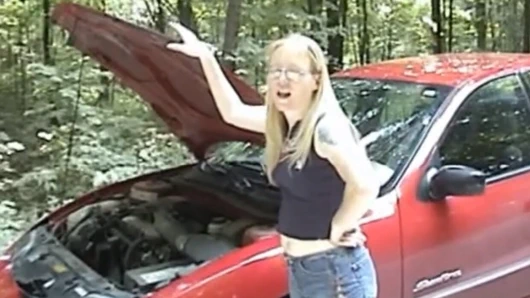 Minik yaraklı ezik onu daha derine alırken zevk senfonisi içinde