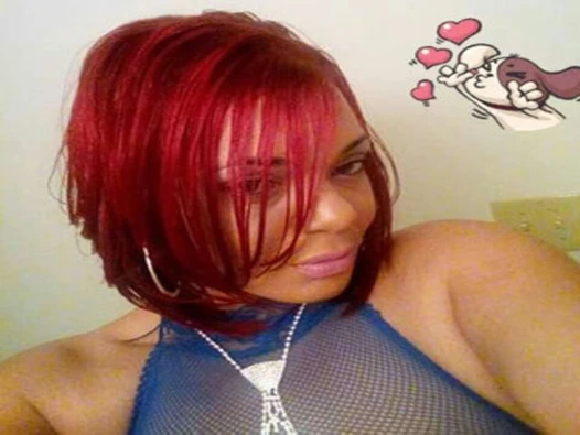 Birden fazla fışkırtma orta yaşlı seksi kadın amcık suyunu su birikintisi yapıyor