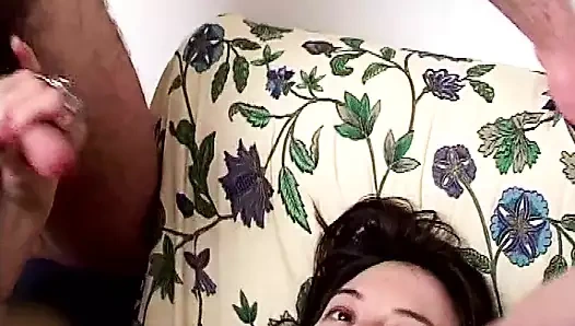 Sert musluklar için bir sıcak, istekli İtalyan milf bölüm 1 arasında