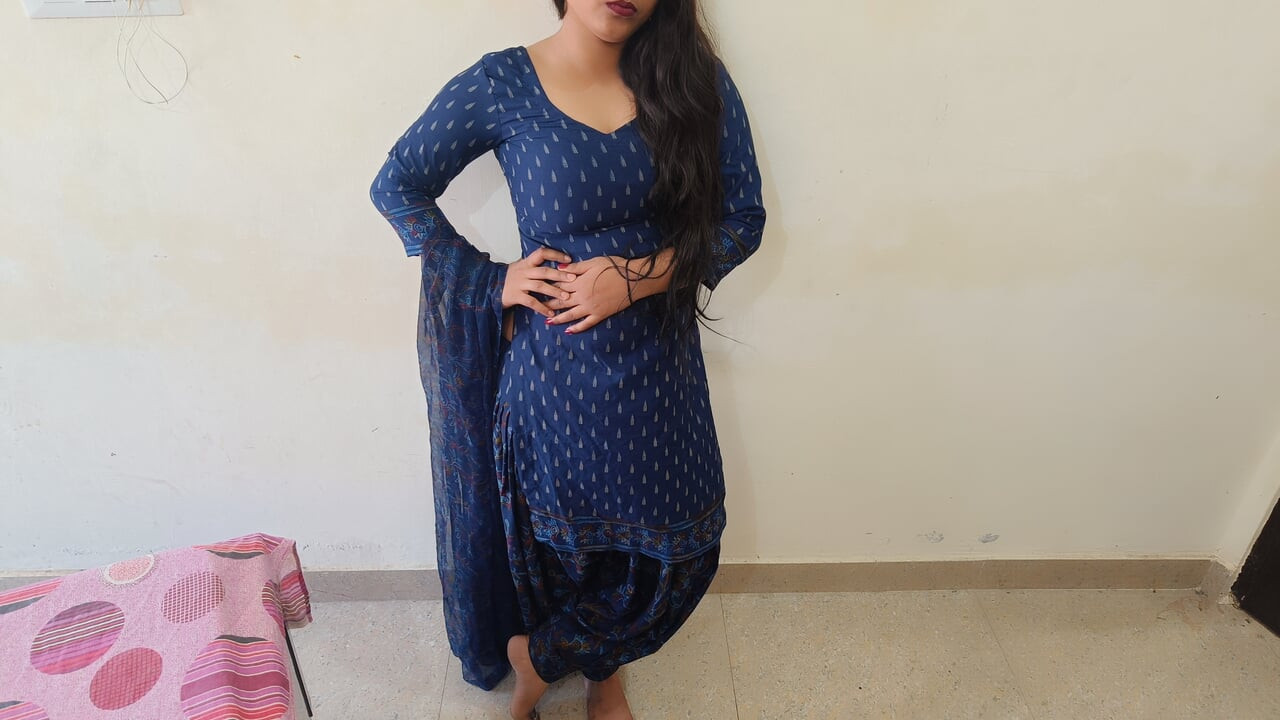 Jab ghar pe koi nahi tha tab müslüman ladki ne apni amcık chacha ke lad se aur kiya tam romantizm saaf hintçe awaaz mein