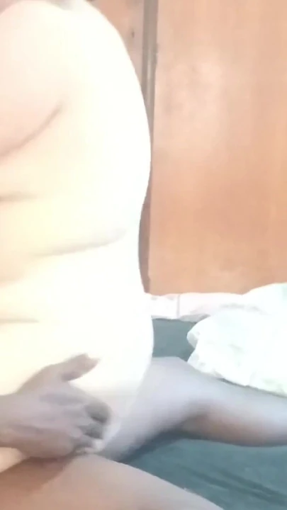 Küçüğün ağzına boşaldım | Bölüm 1
