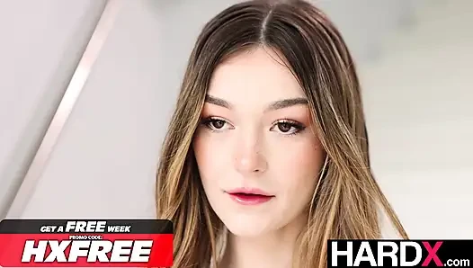 Hardx - esmer güzel della cate büyük yaraklı en iyi arkadaşıyla tatlı sevişiyor
