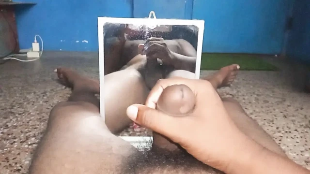 Nepalli evli kadın ateşli amcık yalıyor ve sperm emiyor