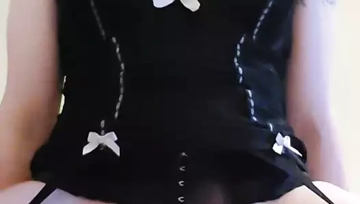 Azgın trans yakalı yapay penis sürmek.