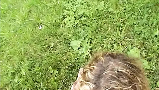 Sevimli sürtük iyi yarak emmeyi seviyor