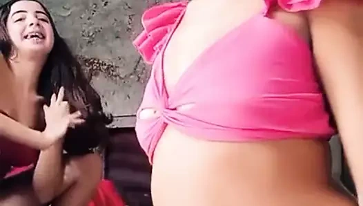 Gostosalar tik tok yapıyor