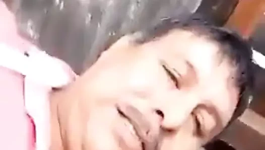 Maduro mostrando verga en su trabajo