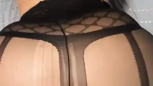 Sulu orta yaşlı seksi kadın götü