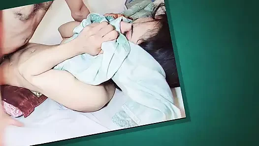 Üvey baba kocası uzaktayken Arap üvey kızıyla sert seks yapıyor