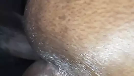 O amcığı sikiyorum