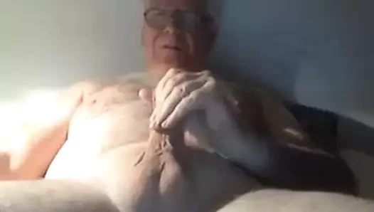 Dede kameraya boşalıyor