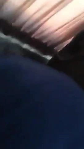 Turk turbanli kucakta hopluyor