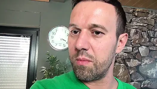 Çifte penetrasyonlu pound'da üçlü anal sikiş
