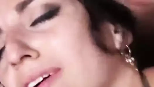 Hint güzel kız sert kahrolası erkek arkadaş yes kız arkadaş