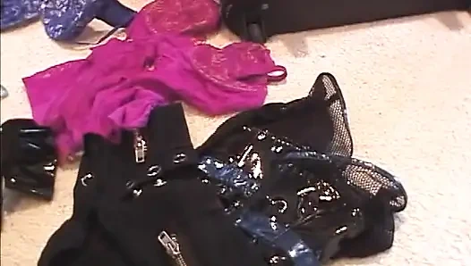 Seksi sürtükler sert sikişten sonra vücutlarını gösteriyor