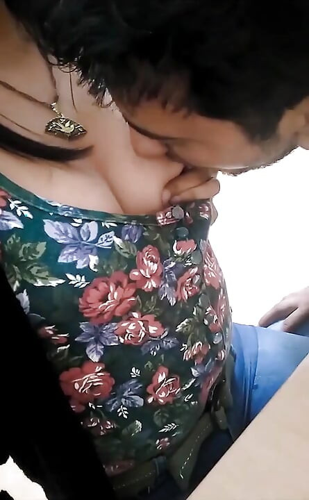 İlk anal videom, umarım genç görünmemin sakıncası yoktur