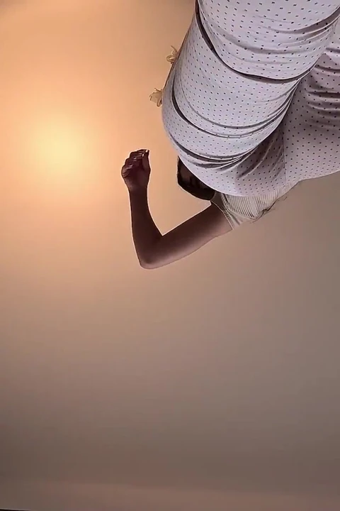 Islak yüze oturma sıvılarımı tadıyor
