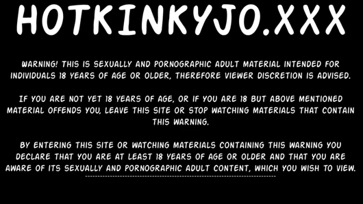 Hotkinkyjo götünde büyük dildo sikiş makinesi