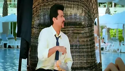 Amisha Pate üzerine boşalıyor