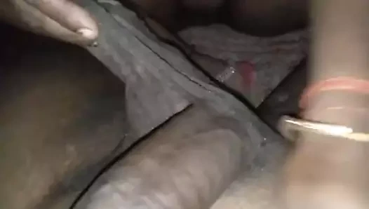 Jija ji ne lund ki massage karwai bhabhi ne dekh liya