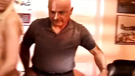 Bir usta seks oturumu