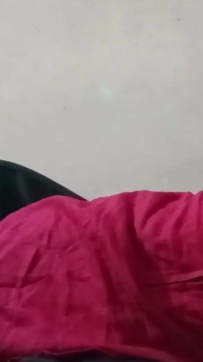 Hintli kadın komşusu tarafından sert sikiliyor. Hintli kadın kayınbiraderi ile seks yapıyor | Klip 1