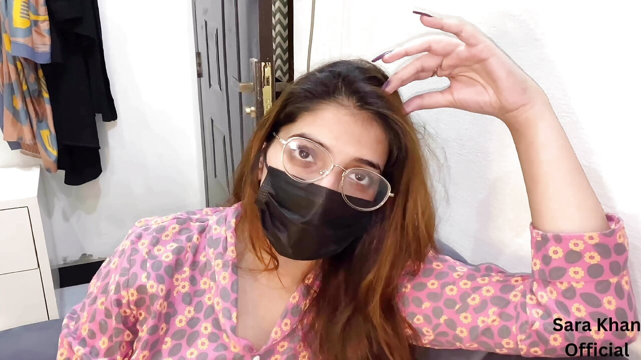 Üvey kız kardeş üvey erkek kardeşinin kırık kalbini nasıl tedavi etmeyi biliyor.