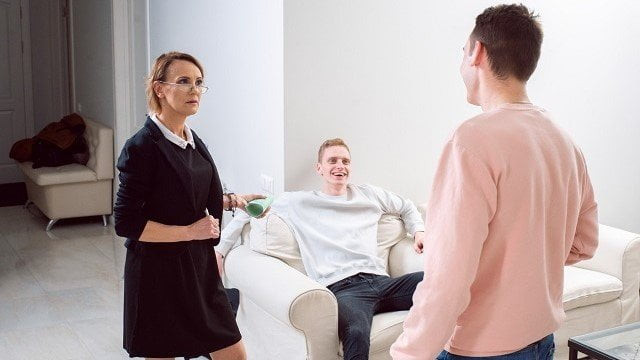 Tutor4k. adam profesörden seks istedi ve sonunda anladı