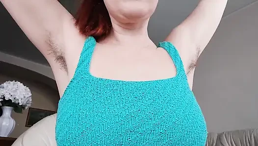 Güzel, tüylü vajina mastürbasyonu yaramaz milf