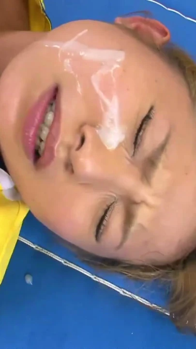 Güzel iri memeli Japon kız, bolca sperm topluyor | Bölüm 3