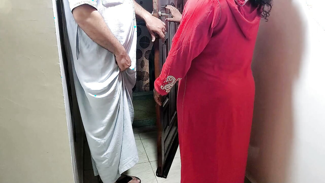 Mısırlı üvey anne iri güzel kadın ateşli büyük götlü anal seks