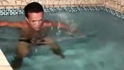 cüce kemikli siyah olgun