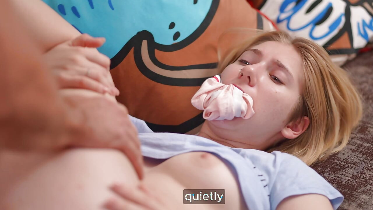 Üvey kızın üvey babasıyla ilk kez