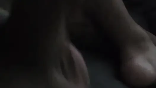 Hızlı bir elle muameleden uyandım