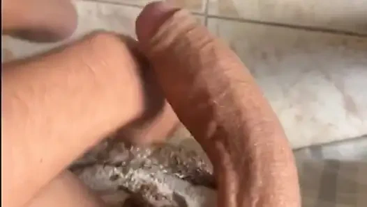 Trans yatağında hareketlerini gösteriyor