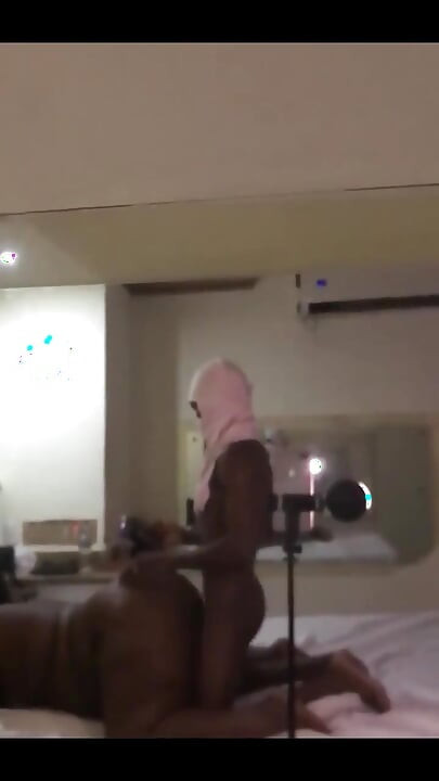 Edepsiz büyük zenci tanrısı
