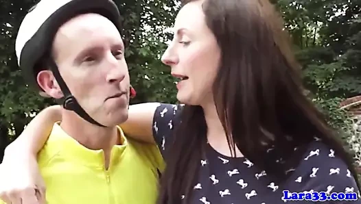 Euro english milf içinde çorap anal sikme