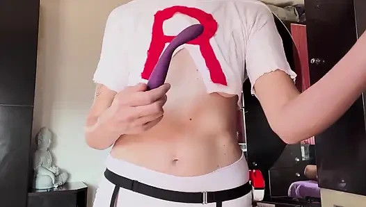 Svakom cici lara manara ile yavaş ve şehvetli yakın çekim mastürbasyon