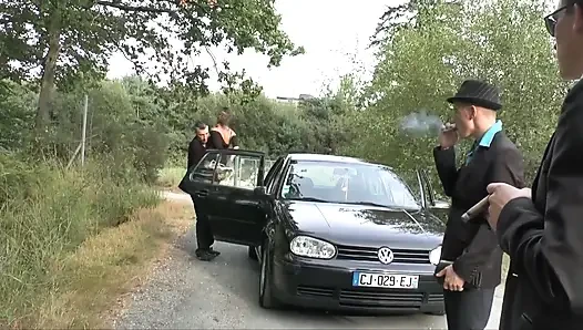 Seksi piliçlerle ormanda açık havada etkinlikler - dvd