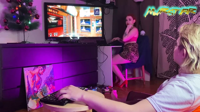 Üvey kızkardeş bana yılbaşı için cyberpunk 2077'yi verdi