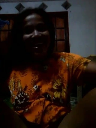 benim azgın Tay kız arkadaşı yayılıyor onu bacaklar