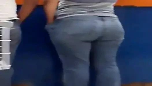 Gordibuena culona con la musica de luis miguel