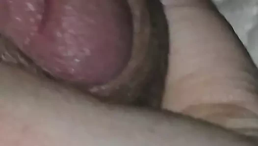 Üvey anne çağrını almak için üvey oğlunun yarağına ve mastürbasyona giriyor