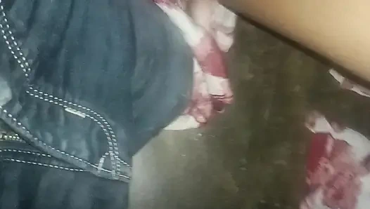 Üvey erkek kardeş ve yatak odası