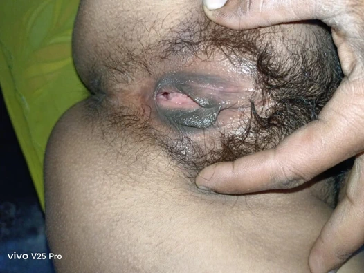 Aaj yenge ki chudai gecesi bana kiya'yı damlatıyor.