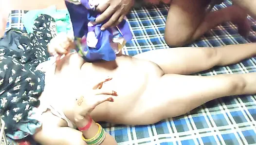 South Indian wife enjoying in village pusssy fuking in Father in law