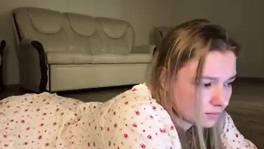 Jucielussie Masturbate pussy and nipple clamps